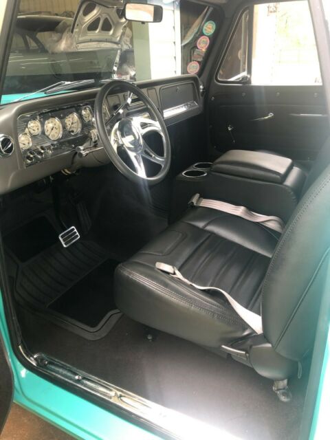 Chevrolet C-10 1965 image number 21