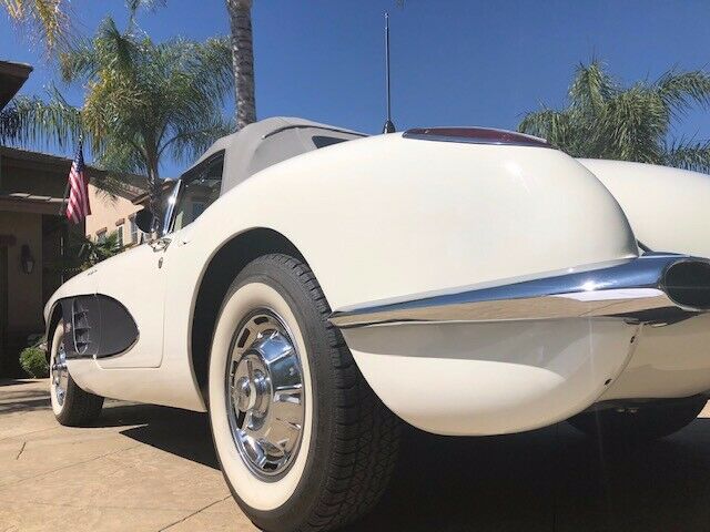 Chevrolet Corvette 1959 image number 26