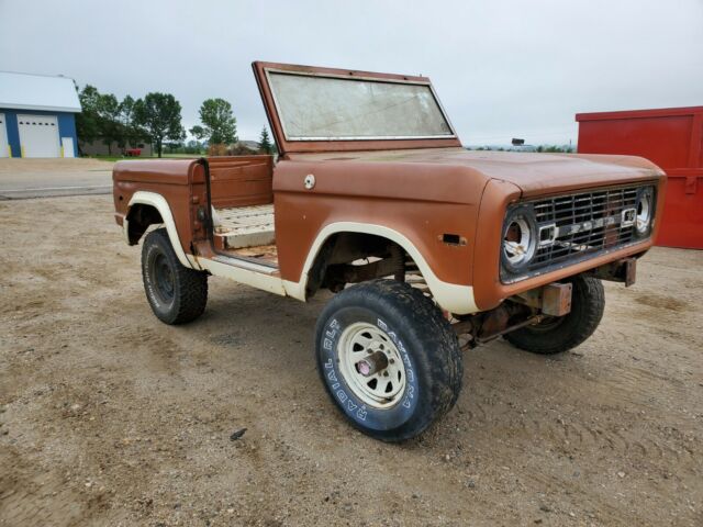 Ford Bronco 1973 image number 2