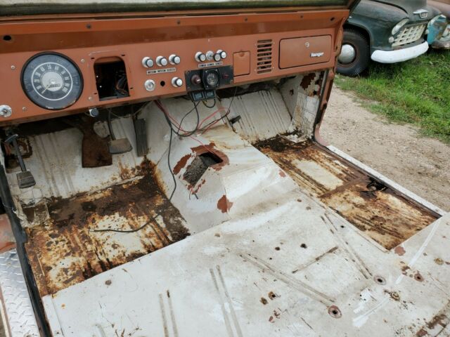 Ford Bronco 1973 image number 25