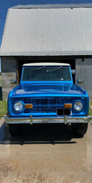 Ford Bronco 1971 image number 4
