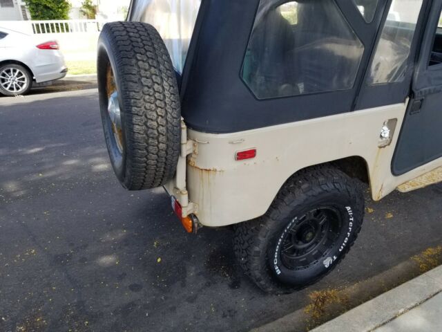Toyota Land Cruiser 40 1975 image number 17