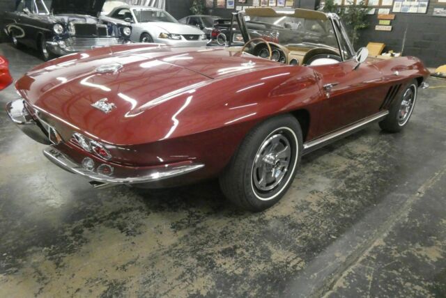 Chevrolet Corvette 1966 image number 17