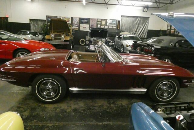 Chevrolet Corvette 1966 image number 18