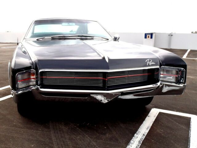 Buick Riviera 1967 image number 2