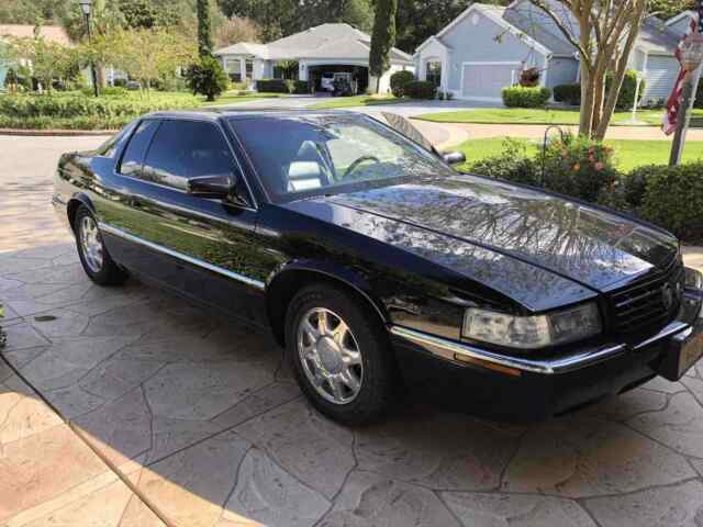 Cadillac Eldorado Coupe 1900 image number 11