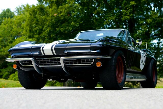 Chevrolet Corvette 1966 image number 12