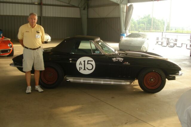 Chevrolet Corvette 1966 image number 15