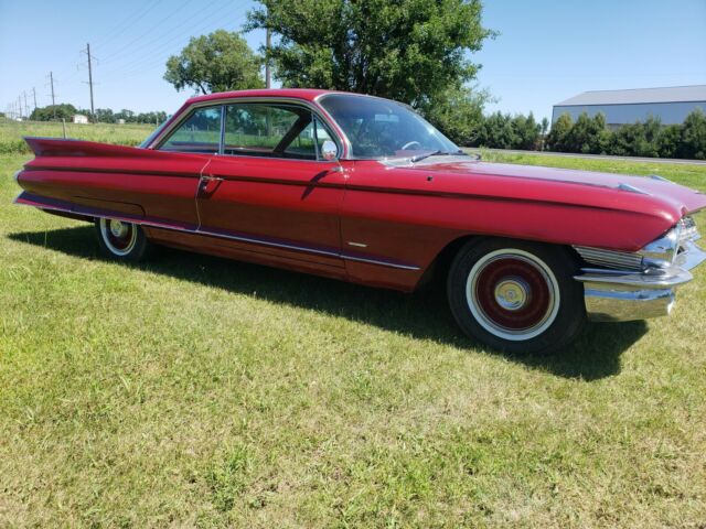 Cadillac Series 62 1961 image number 5