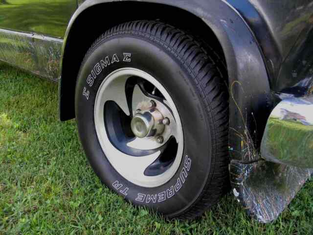 Ford Econoline 1977 image number 6
