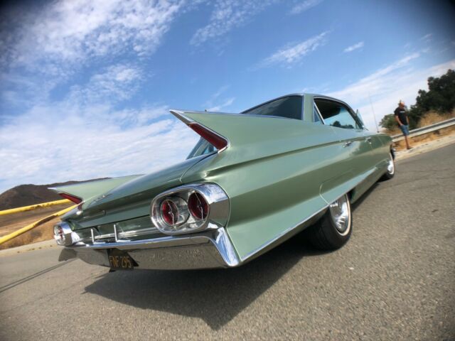 Cadillac DeVille 1961 image number 30
