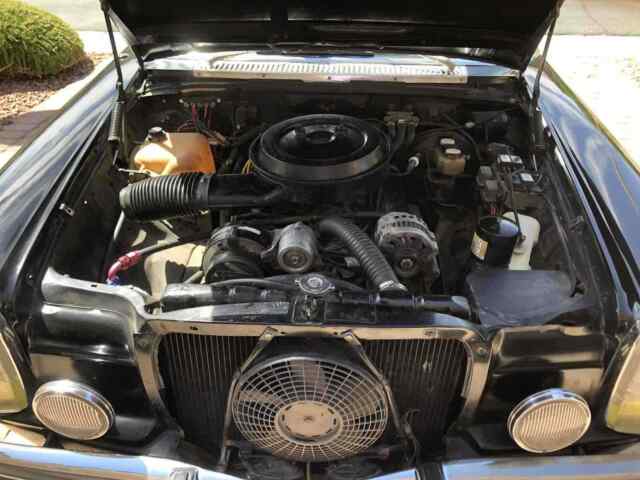 Mercedes-Benz 250C 1972 image number 11