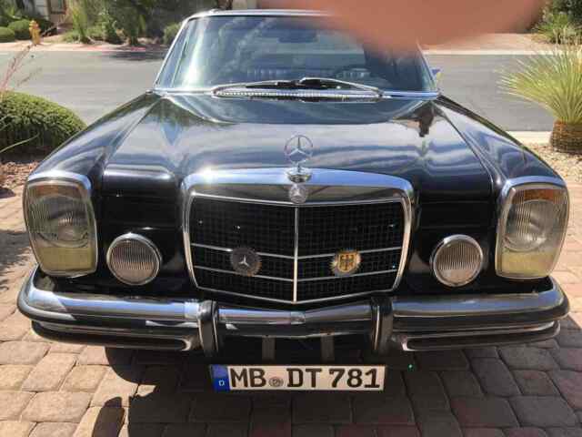 Mercedes-Benz 250C 1972 image number 16
