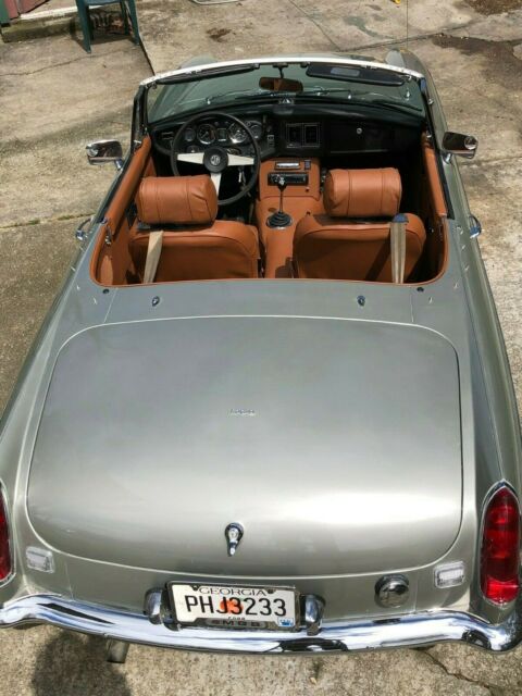 MG MGB 1974 image number 21