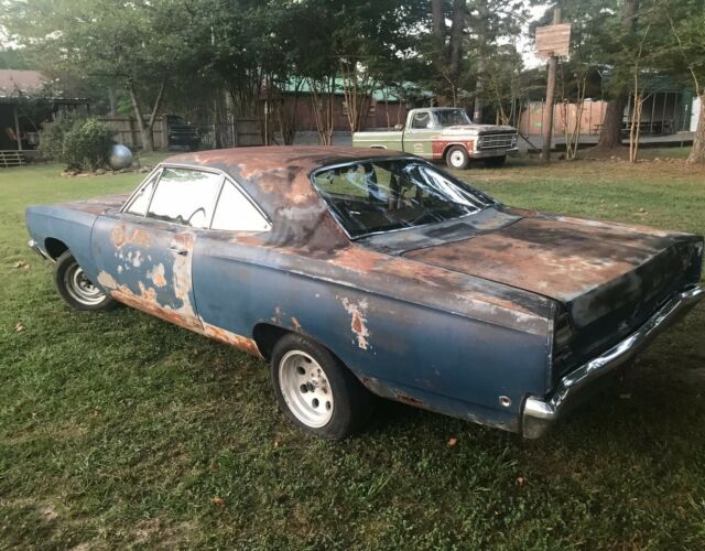 Plymouth Road Runner 1968 image number 1