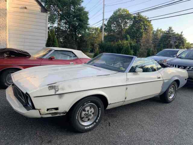 Ford Mustang 1973 image number 12