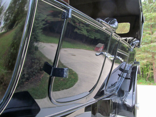 Packard Twin Six 1915 image number 22
