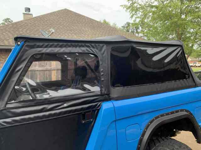 Ford Bronco 1977 image number 1