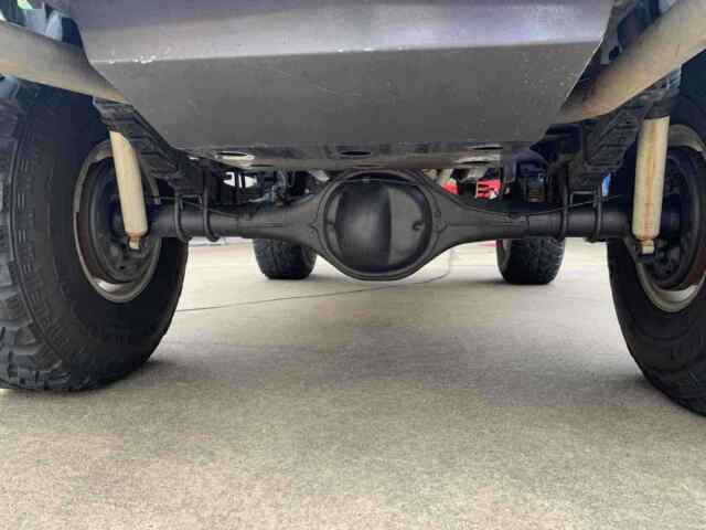 Ford Bronco 1977 image number 25