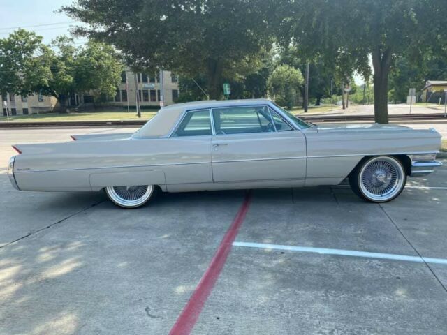 Cadillac DeVille 1964 image number 20