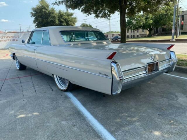 Cadillac DeVille 1964 image number 22