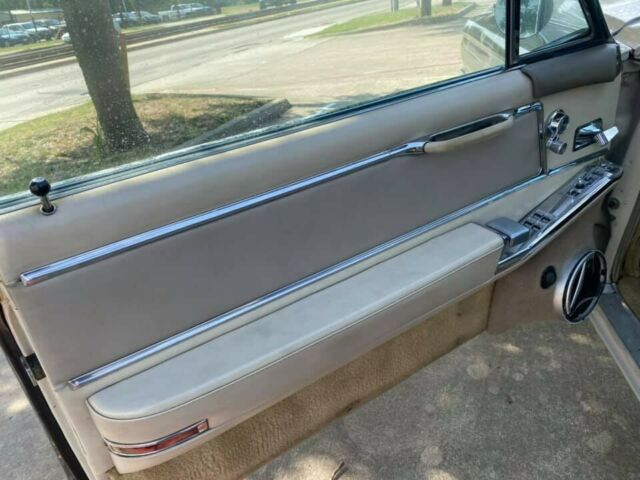 Cadillac DeVille 1964 image number 4