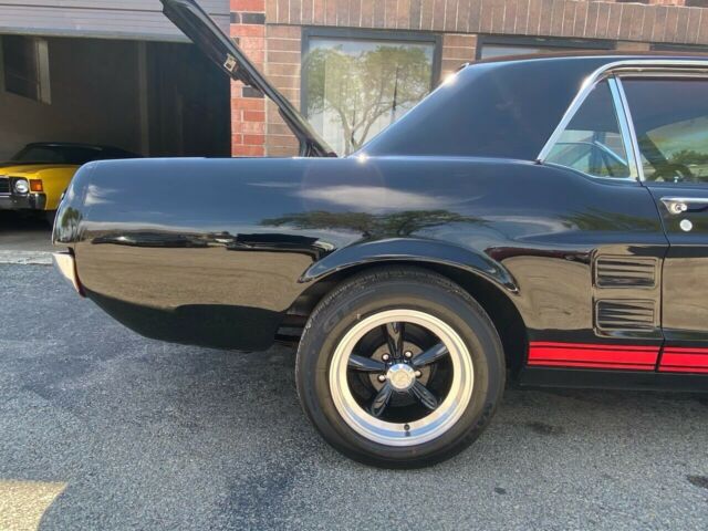 Ford Mustang 1967 image number 12