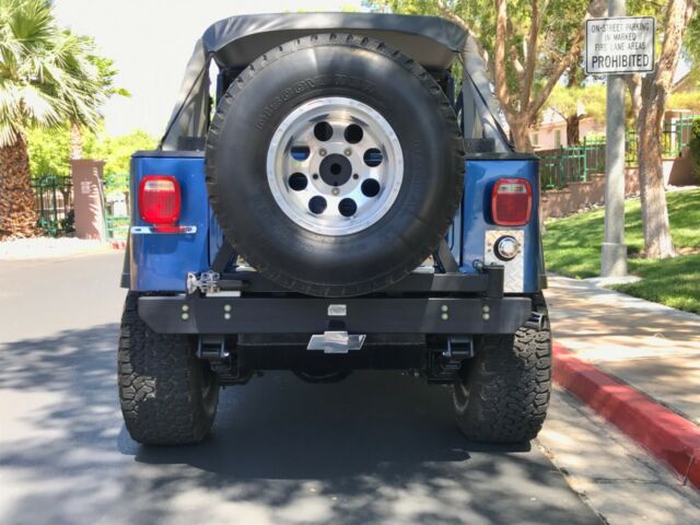 Jeep Renegade 1976 image number 30