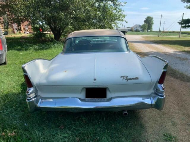 Plymouth Fury 1960 image number 2