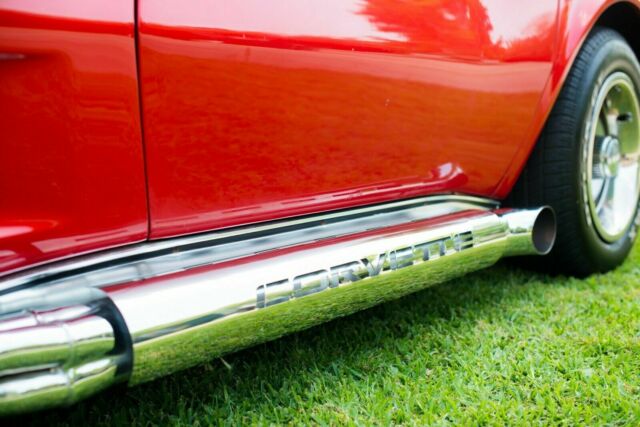 Chevrolet Corvette 1975 image number 2