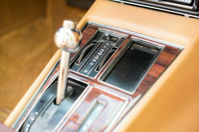 Chevrolet Corvette 1975 image number 42