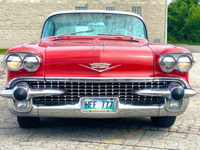 Cadillac DeVille 1958 image number 30