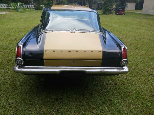Plymouth Barracuda 1965 image number 14