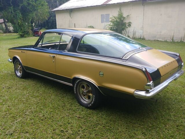 Plymouth Barracuda 1965 image number 40