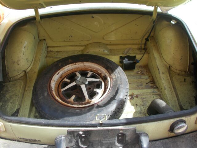 MG MGB 1977 image number 20
