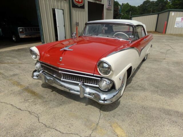 Ford Sunliner 1955 image number 31