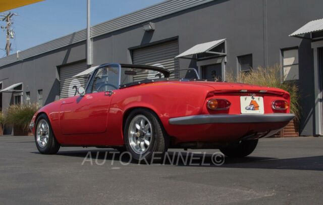 Lotus Elan 1967 image number 16