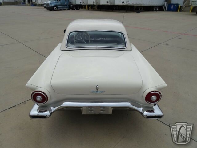 Ford Thunderbird 1957 image number 4