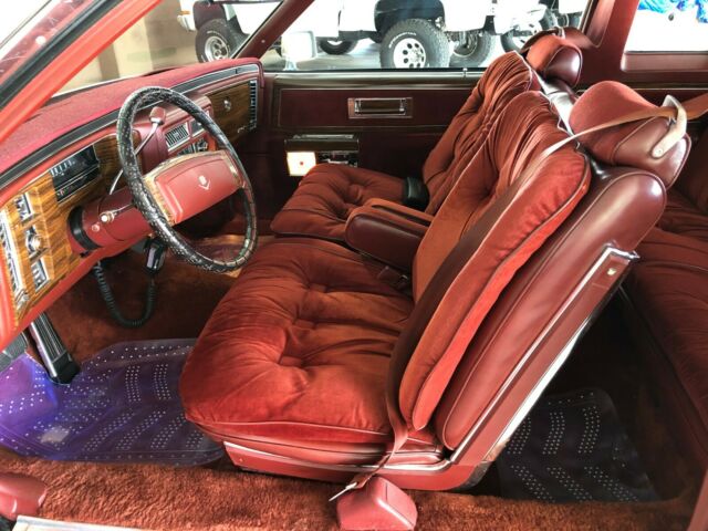 Cadillac DeVille 1978 image number 18