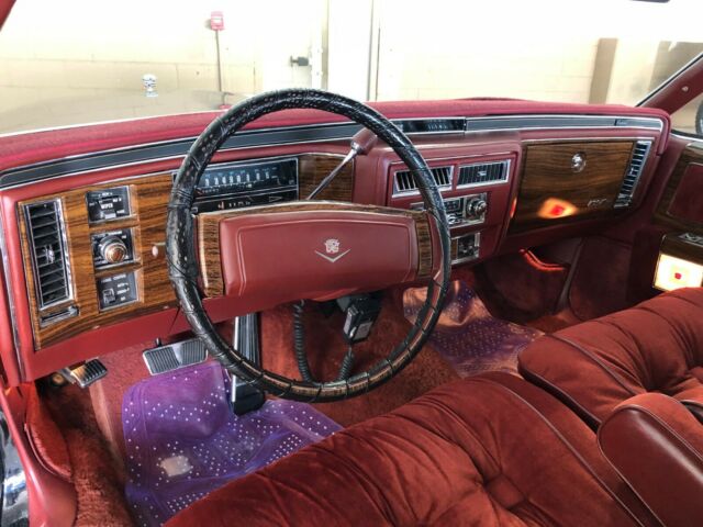 Cadillac DeVille 1978 image number 19