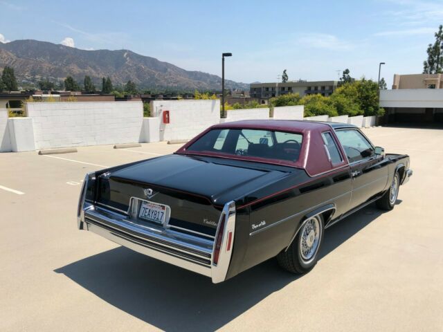 Cadillac DeVille 1978 image number 30