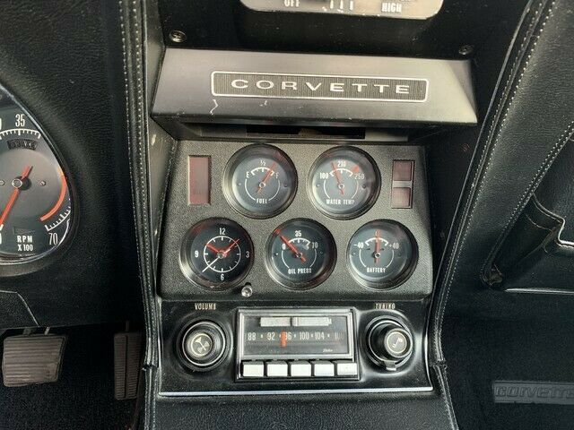 Chevrolet Corvette 1972 image number 24