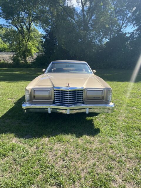 Ford Thunderbird 1977 image number 0