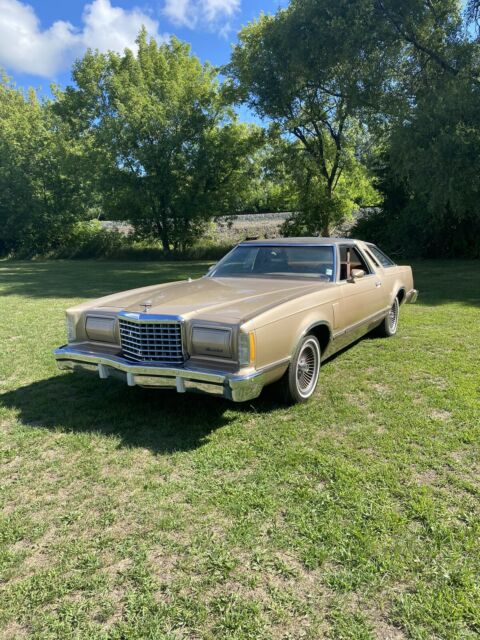 Ford Thunderbird 1977 image number 1