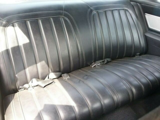 Pontiac Grand Prix 1977 image number 31