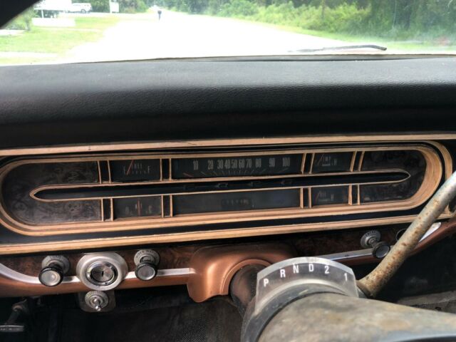 Ford F-250 1971 image number 9