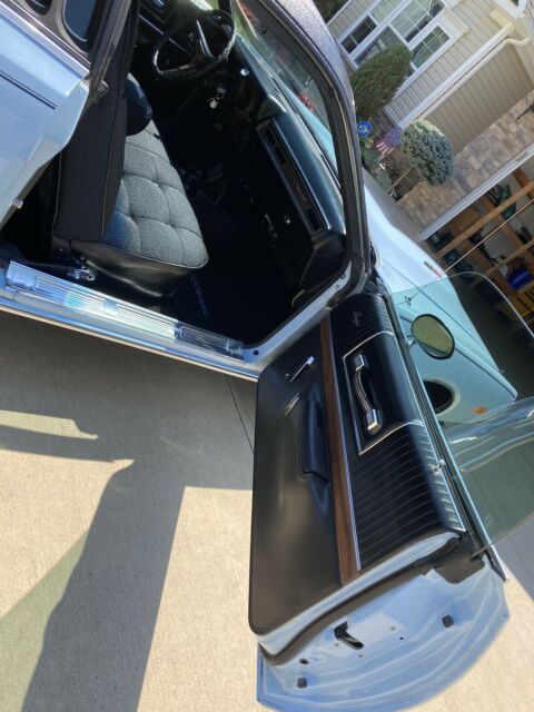 Dodge Charger 1973 image number 8