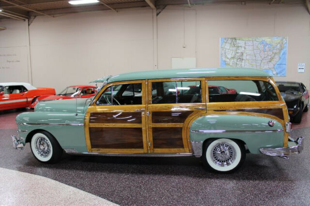 Chrysler ROYAL"WOODIE" 1949 image number 31