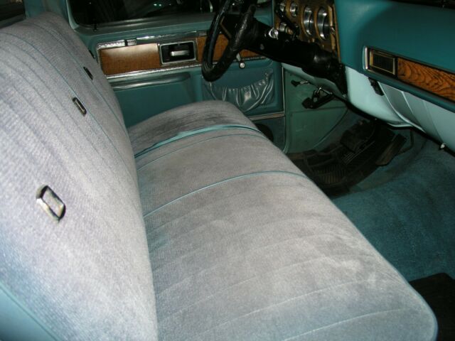 GMC Sierra 2500 1977 image number 2