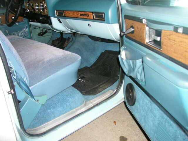 GMC Sierra 2500 1977 image number 22